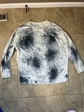 lululemon athletica Black and White Tie-Dye Crewneck Sweatshirt